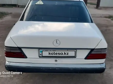 Mercedes-Benz E 230 1991 года за 1 000 000 тг. в Кызылорда – фото 4