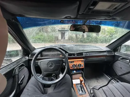 Mercedes-Benz E 230 1989 года за 700 000 тг. в Алматы – фото 4
