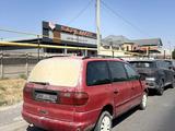 Volkswagen Sharan 1996 года за 500 000 тг. в Шымкент – фото 4