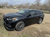 Toyota Highlander 2022 года за 32 000 000 тг. в Костанай – фото 3