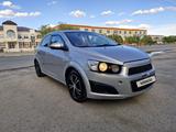 Chevrolet Aveo 2013 года за 2 750 000 тг. в Актобе – фото 2