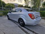Chevrolet Aveo 2013 года за 2 750 000 тг. в Актобе – фото 4