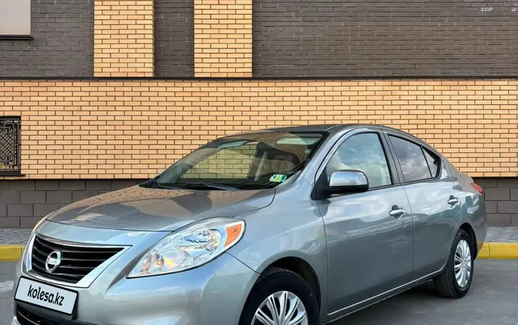 Nissan Versa 2011 годаүшін4 200 000 тг. в Актобе