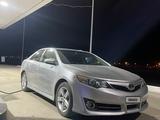 Toyota Camry 2014 годаfor6 500 000 тг. в Актобе – фото 2