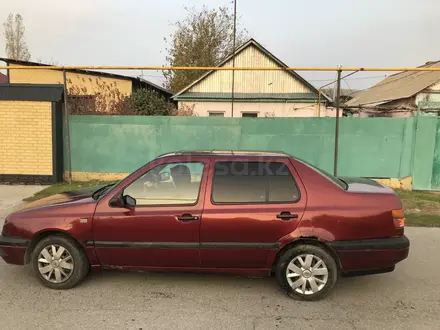 Volkswagen Vento 1992 года за 750 000 тг. в Шымкент – фото 6