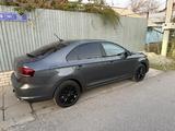 Volkswagen Polo 2021 года за 8 900 000 тг. в Шымкент – фото 2
