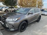 Toyota Highlander 2019 годаfor14 000 000 тг. в Актобе – фото 4