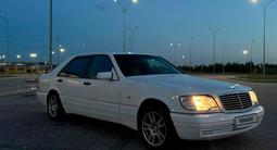 Mercedes-Benz S 320 1997 года за 3 600 000 тг. в Астана – фото 2