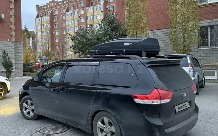 Toyota Sienna 2012 года за 7 800 000 тг. в Атырау