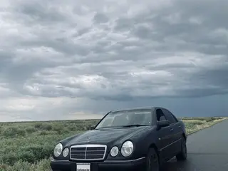 Mercedes-Benz E 280