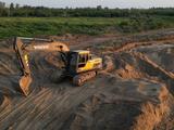 Услуги гусеничного экскаватора JCB/Volvo — ковш и клещи для дробления бетон в Уральск