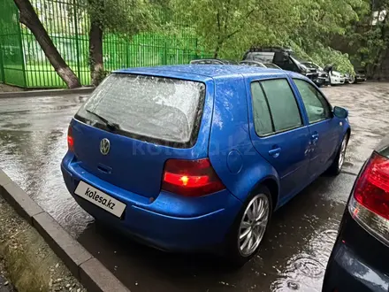 Volkswagen Golf 1998 года за 2 500 000 тг. в Алматы