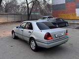 Mercedes-Benz C 200 1994 годаfor1 100 000 тг. в Алматы