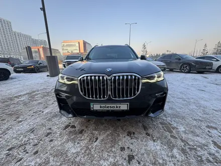 BMW X7 2019 года за 37 000 000 тг. в Астана – фото 2