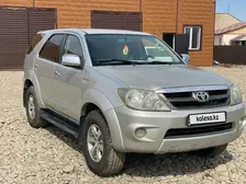 Toyota Fortuner, 2007