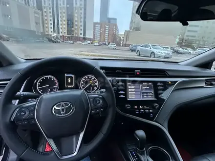 Toyota Camry 2017 года за 11 000 000 тг. в Астана – фото 7