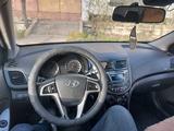 Hyundai Accent 2015 года за 6 100 000 тг. в Караганда – фото 3