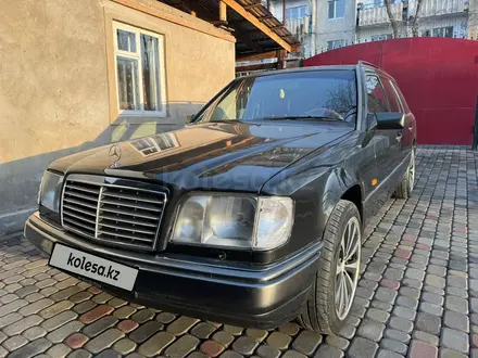 Mercedes-Benz E 300 1994 года за 2 900 000 тг. в Алматы – фото 21
