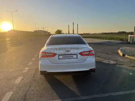 Toyota Camry 2019 года за 16 000 000 тг. в Астана – фото 4