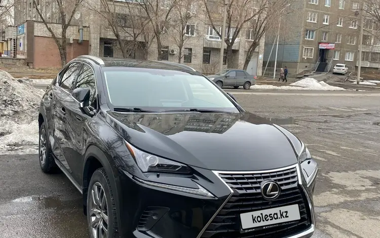 Lexus NX 200 2018 года за 17 000 000 тг. в Усть-Каменогорск