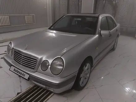 Mercedes-Benz E 320 1999 года за 3 900 000 тг. в Аральск – фото 6