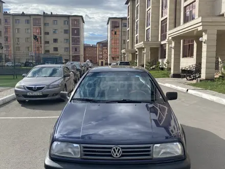 Volkswagen Vento 1994 года за 1 420 000 тг. в Караганда