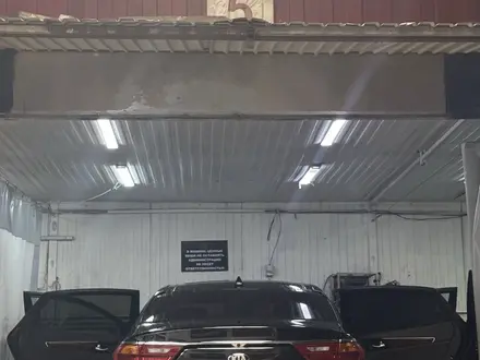 Kia K7 2016 года за 12 499 999 тг. в Алматы – фото 16