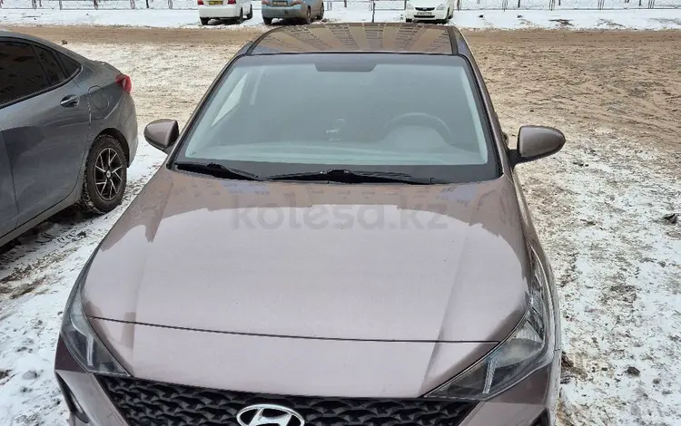 Hyundai Solaris 2021 года за 7 416 306 тг. в Астана