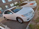 Toyota Camry 2010 годаүшін7 100 000 тг. в Уральск – фото 2