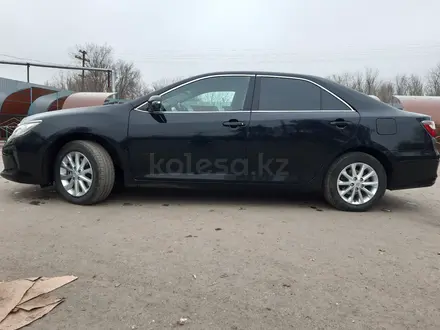 Toyota Camry 2017 года за 11 600 000 тг. в Уральск – фото 14