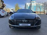 Hyundai Sonata 2022 года за 13 300 000 тг. в Астана – фото 3