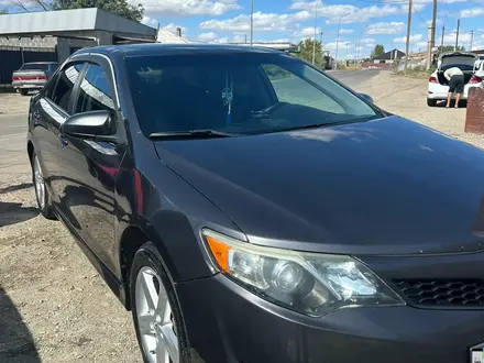 Toyota Camry 2014 года за 8 200 000 тг. в Семей – фото 2