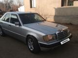 Mercedes-Benz E 280 1993 года за 1 800 000 тг. в Шу – фото 4