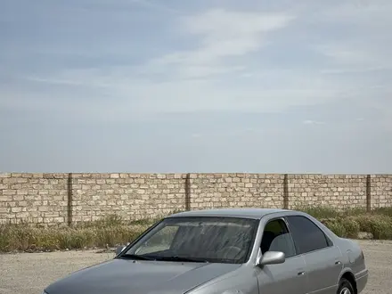Toyota Camry 2000 года за 2 700 000 тг. в Актау