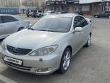 Toyota Camry 2003 года за 4 000 000 тг. в Атырау – фото 2