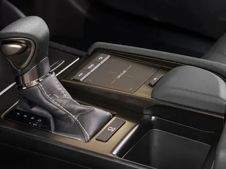 Lexus ES 250 2022 года за 23 500 000 тг. в Алматы – фото 4
