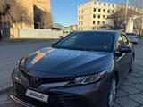 Toyota Camry 2018 года за 8 000 000 тг. в Жанаозен
