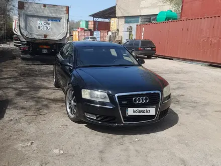 Audi A8 2004 года за 4 500 000 тг. в Алматы