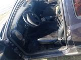 Volkswagen Vento 1992 года за 750 000 тг. в Караганда – фото 3