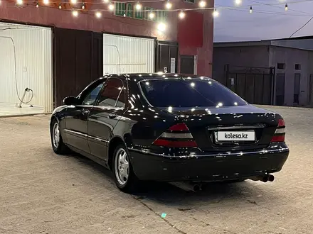 Mercedes-Benz S 500 1999 года за 3 200 000 тг. в Атырау