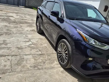 Toyota Highlander 2020 года за 25 000 000 тг. в Астана