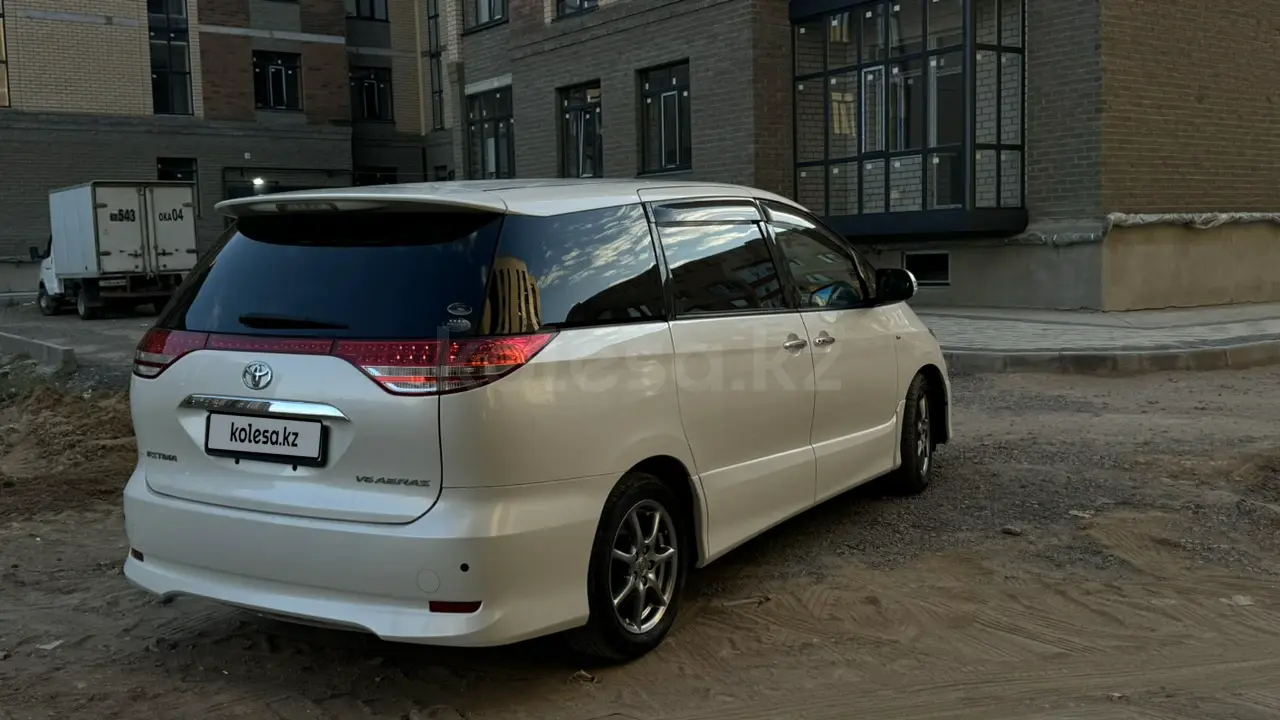 Toyota Estima, 2007