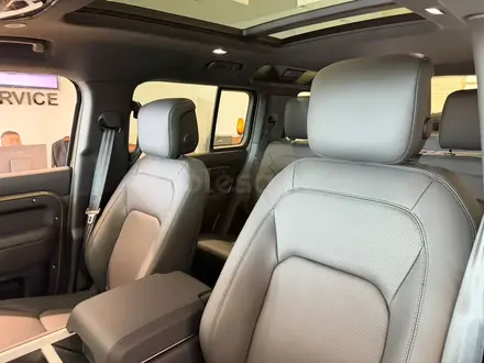 Land Rover Defender X-Dynamic SE 2026 года за 74 244 000 тг. в Караганда – фото 12