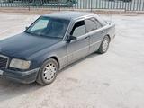 Mercedes-Benz E 280 1994 года за 2 400 000 тг. в Сарыагаш – фото 3