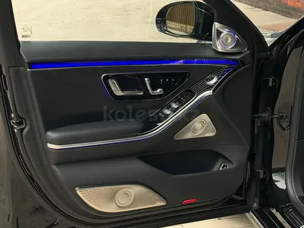 Mercedes-Maybach S 580 2021 года за 107 000 000 тг. в Астана – фото 56
