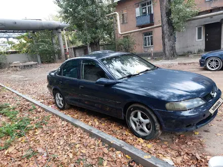 Opel Vectra 1997 года за 850 000 тг. в Алматы – фото 2