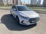 Hyundai Elantra 2018 года за 7 700 000 тг. в Астана – фото 2