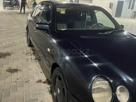 Mercedes-Benz E 230 1996 года за 2 430 000 тг. в Алматы – фото 4