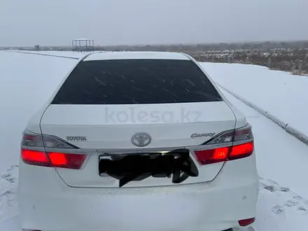 Toyota Camry 2015 года за 11 500 000 тг. в Кызылорда – фото 3
