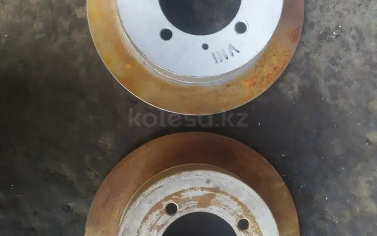 Задние тормозные диски на Митсубиси Галант акулаүшін10 000 тг. в Алматы